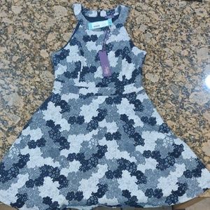 Flower patterned sleeveless summer dress